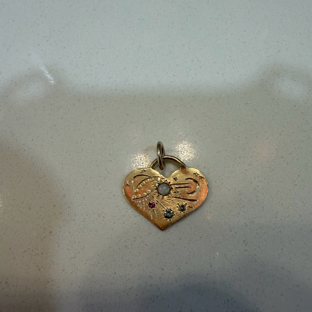 Paula Elaine Barnett UFO heart charm 14k gold - Picture 4 of 4